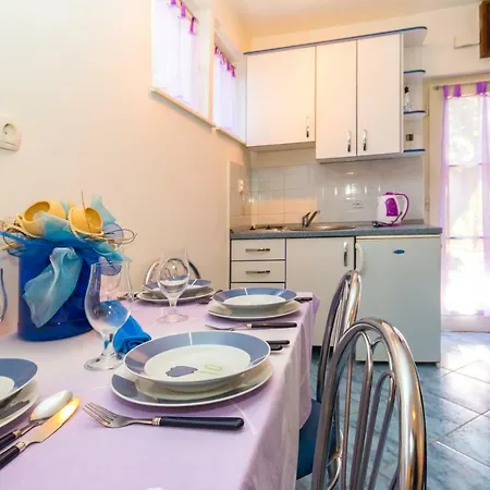 Oštro Crikvenica Apartamento *